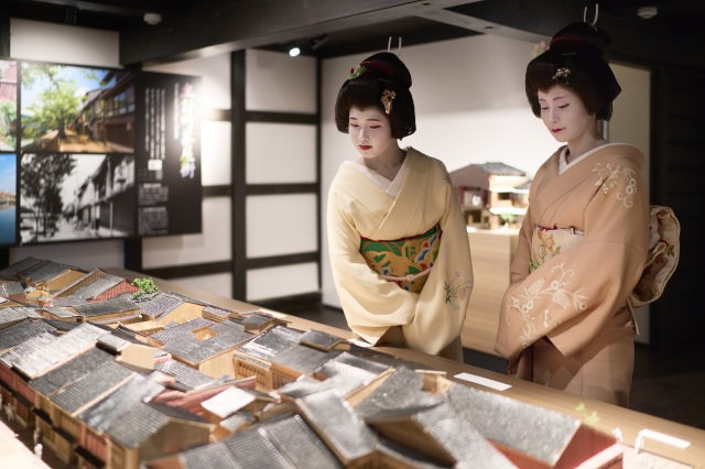 Museum of Geiko Culture at Kanazawa Asanogawa Enyukai Hall