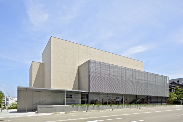 พิพิธภัณฑ์สถาปัตยกรรมแห่งคานาซาวะ โยชิโระและโยชิโอะ ทะนิกุชิ