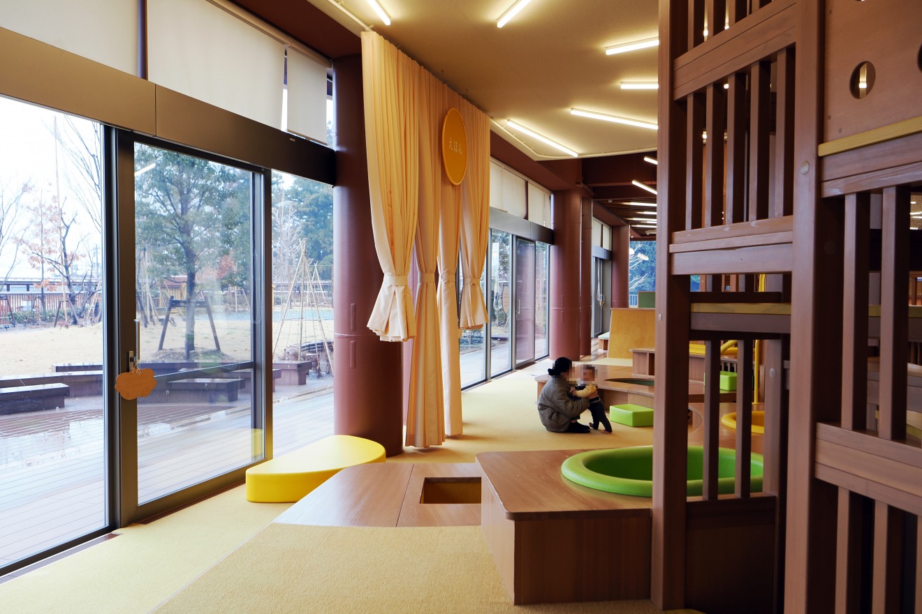 Bibliothèque préfectorale d'Ishikawa : l'espace enfants
