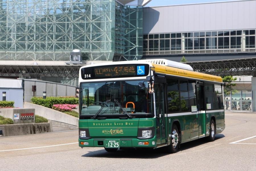kanazawa tourist bus