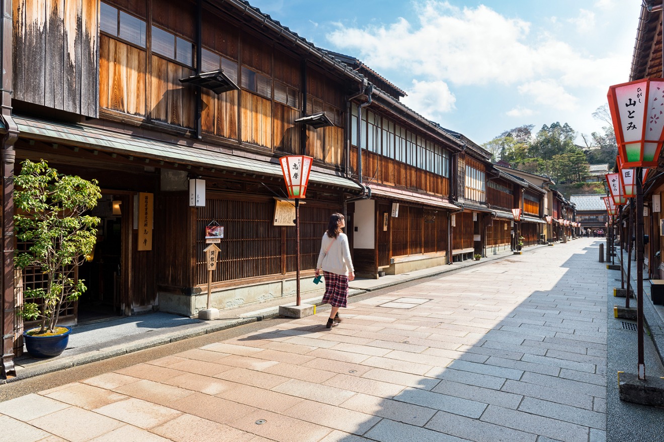 Higashi Chaya District: A Great Place for a Stroll