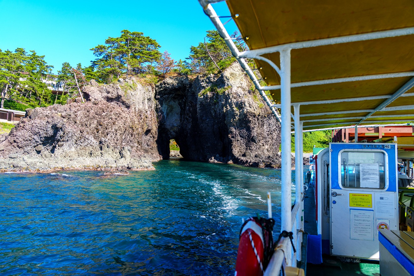 Noto Kongo Coast Boat Cruise