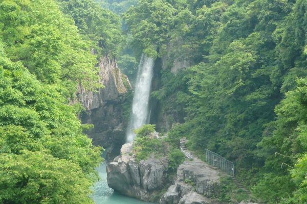 Watagataki Waterfall
