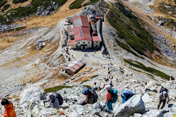 Approx. 60-90 minutes: A Steep Ascent Continues