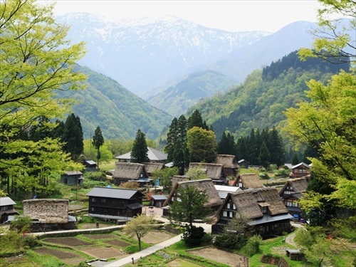 Ainokura Gassho-zukuri Village