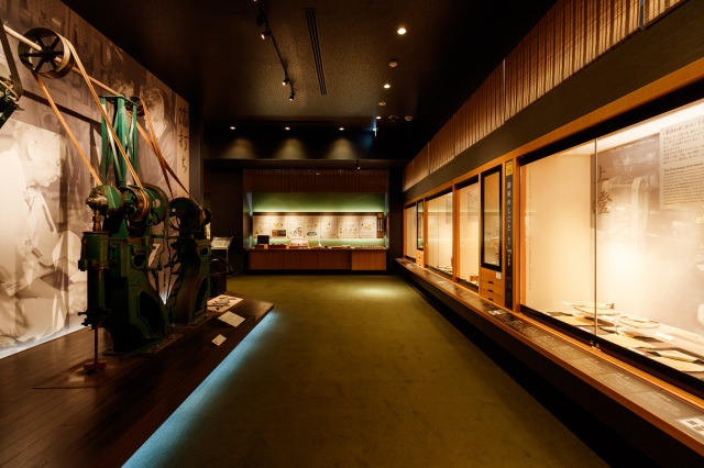 Kanazawa Yasue Gold Leaf Museum