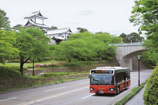 Kanazawa Loop bus