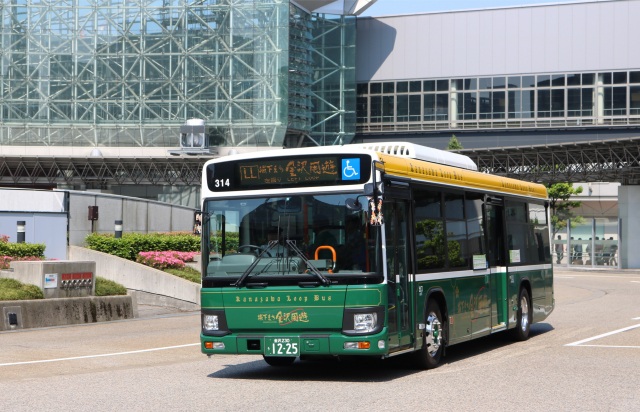 Kanazawa Loop bus