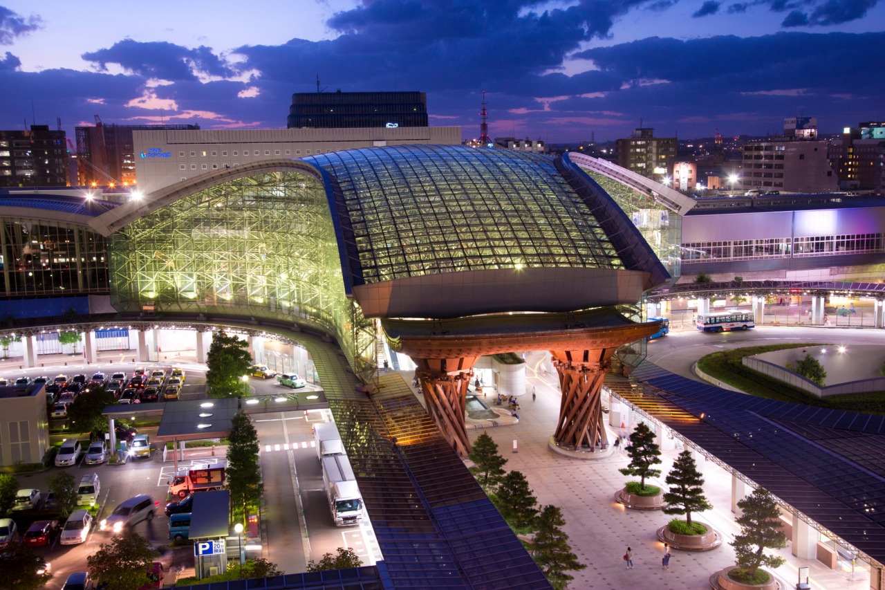 Kanazawa Station｜Image Gallery｜VISIT KANAZAWA, JAPAN - Official Travel