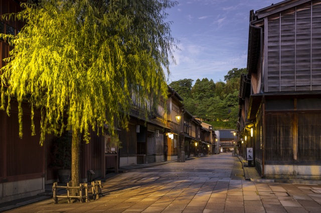 Higashi Chaya District