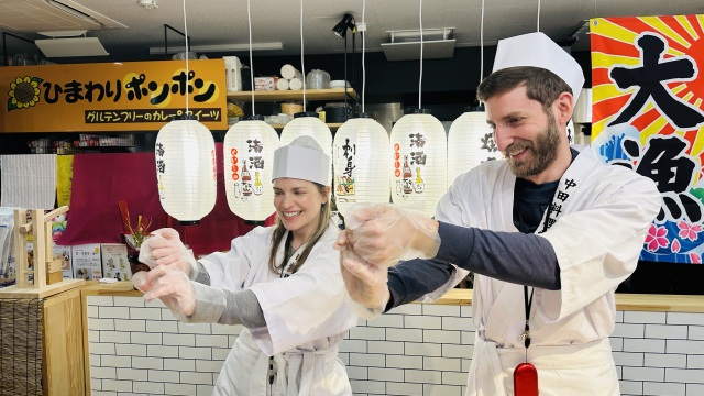 Practical cooking class in front of Kanazawa station