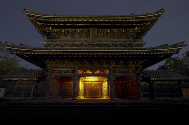 Zuisenji Temple Night Museum (with interpreter guide)