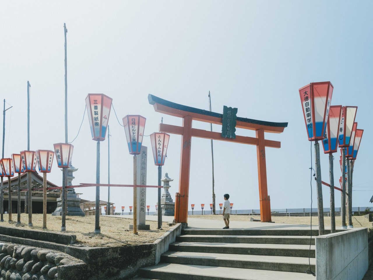 Hidden Kanazawa Seaside Photo Walk with a Local Photograph…